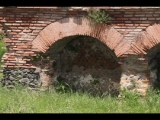 07875 ostia - regio iv - insula i - campo della magna mater - tempio della magna mater (iv,i,1) - westseite - noerdl nische - 06-2024.jpg